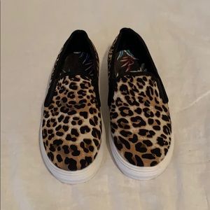 Cheetah print slip on shoes